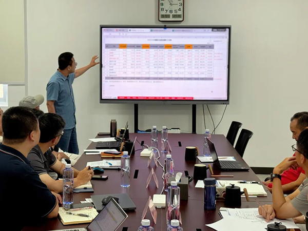 北京市经信局产促中心一行莅临北京ag尊龙链接生物科技有限公司调研，就公司承担的细胞与基因治疗药物领域三项关键技术攻关任务，开展考察调研。